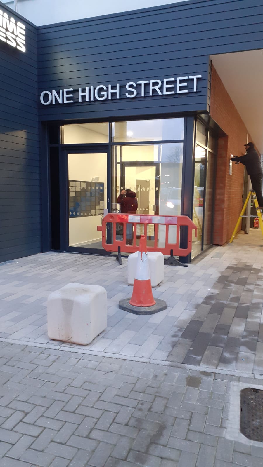 1 High St Feltham TW13 4AH