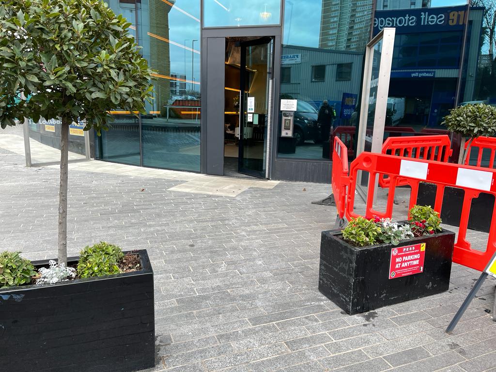 Lombard Wharf SW11 3AY