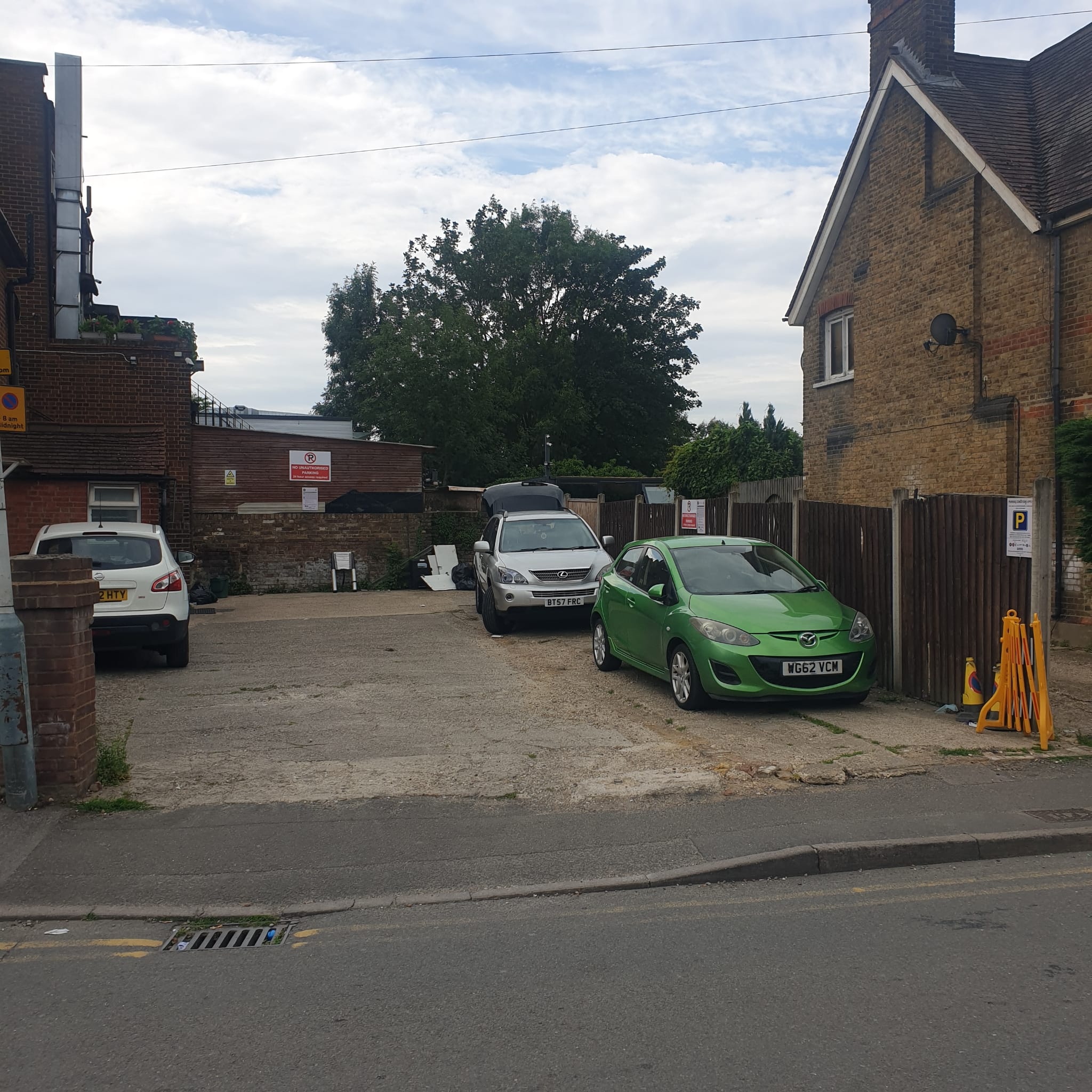 Jamia Masjid West Drayton UB7 7AD